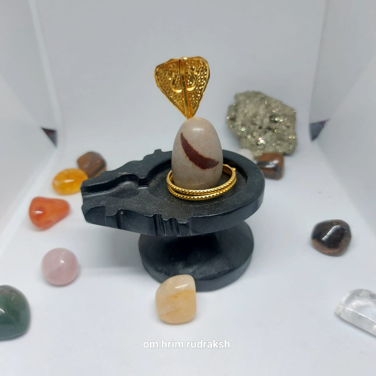 Narmadeshwar Chandramukhi  Shivling